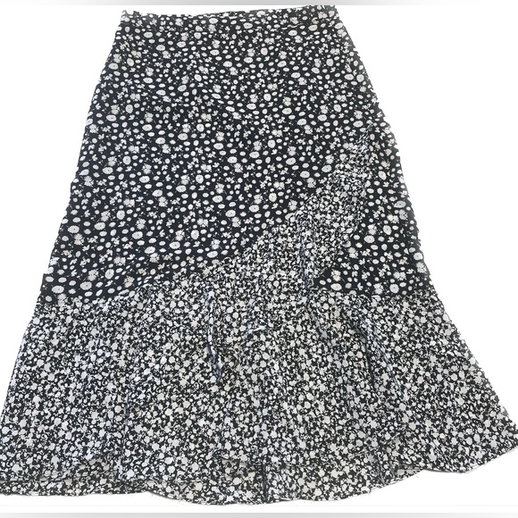 Topshop Black And White Floral Print Wrap Midi Skirt size 10 - Picture 3 of 5